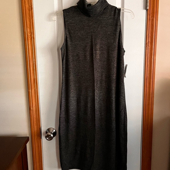 Old Navy Dresses & Skirts - Brand New Old Navy Turtle Neck Grey Shimmer Midi Dress Size Small